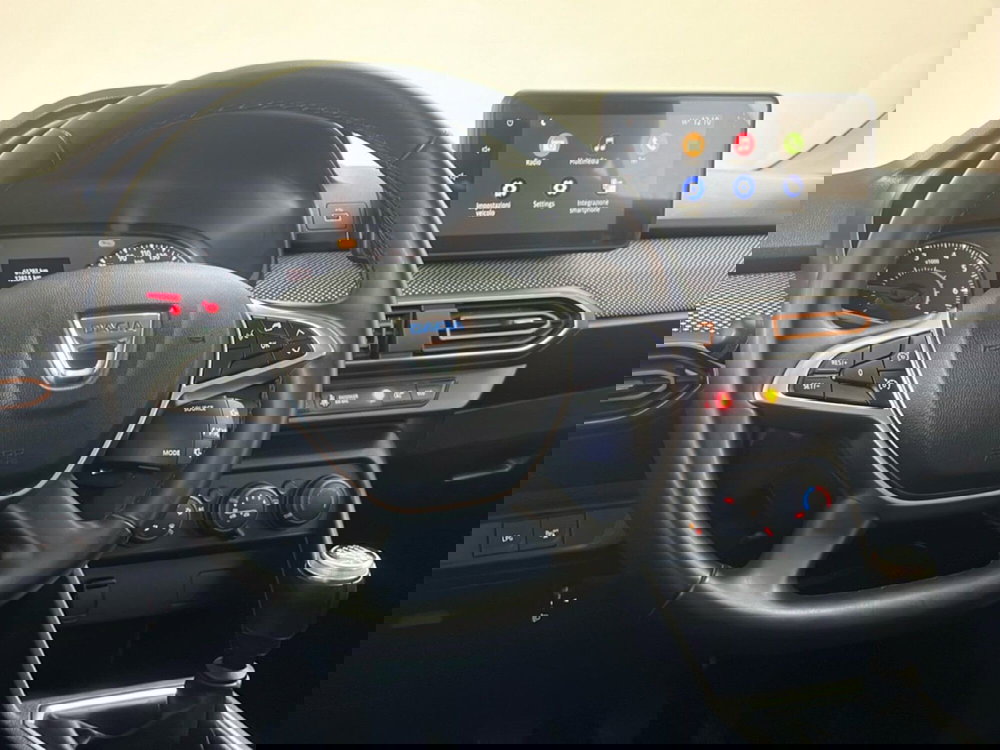 Dacia Sandero usata a Roma (12)