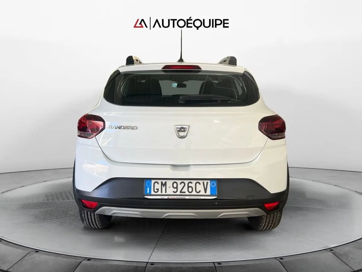 Dacia Sandero usata a Roma (4)