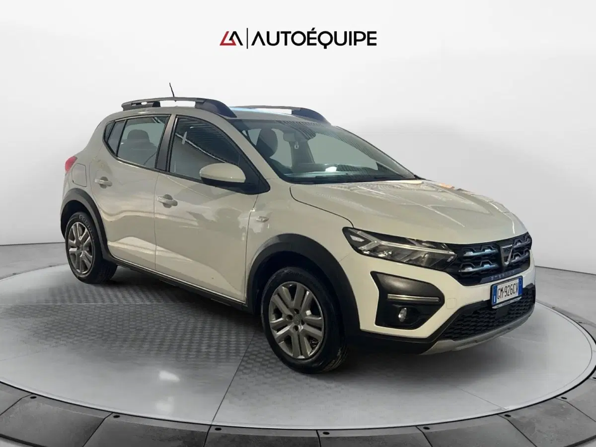 Dacia Sandero usata a Roma (7)