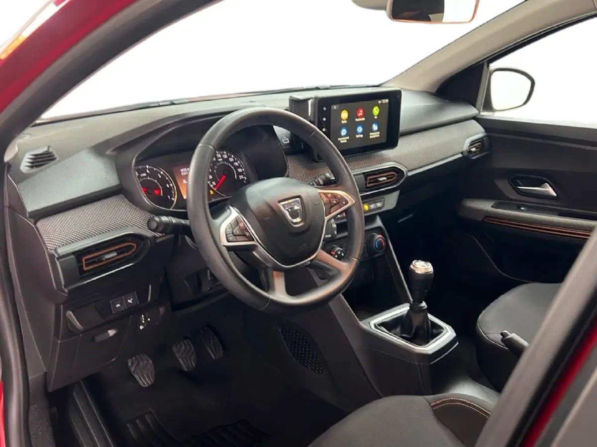 Dacia Sandero usata a Roma (15)