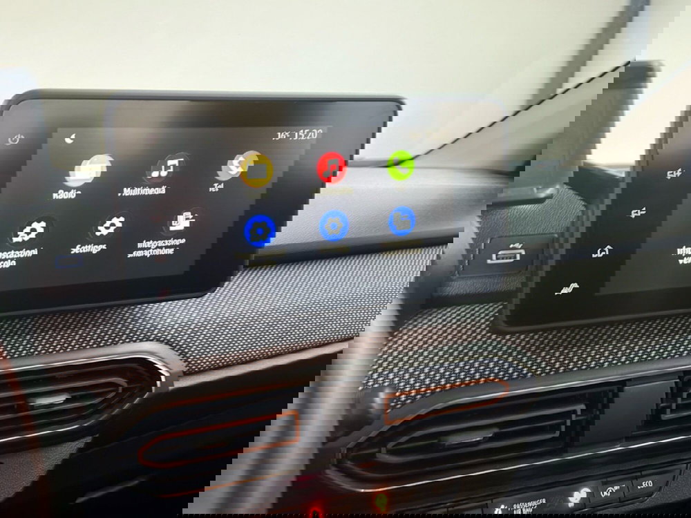 Dacia Sandero usata a Roma (18)