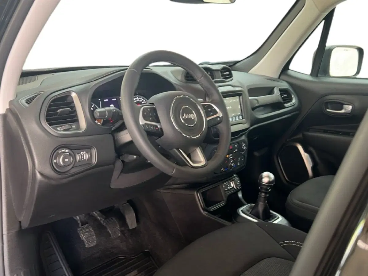 Jeep Renegade usata a Roma (15)