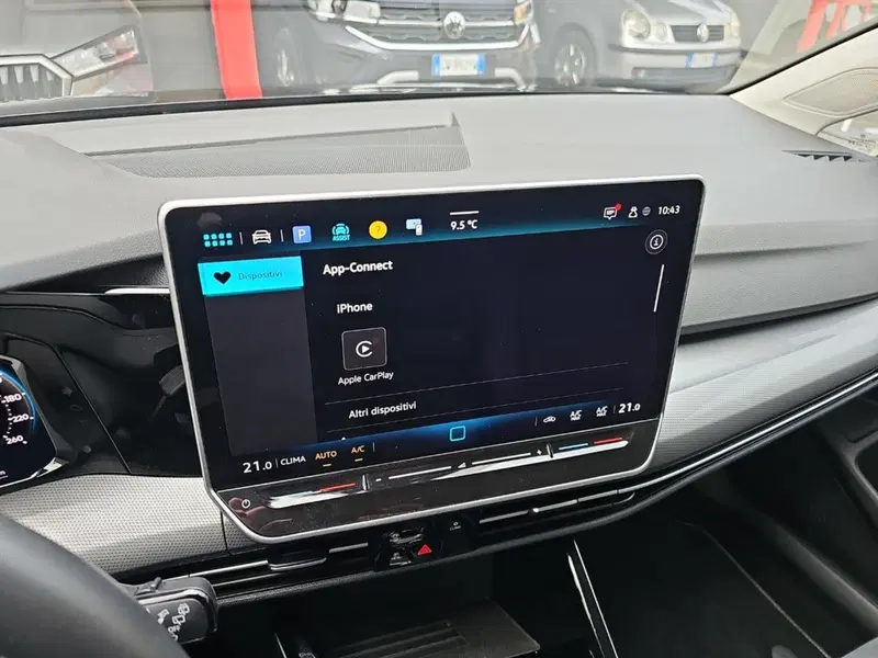 Volkswagen Golf usata a Lecco (13)