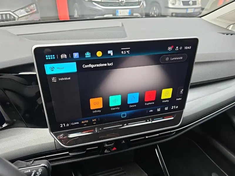 Volkswagen Golf usata a Lecco (14)