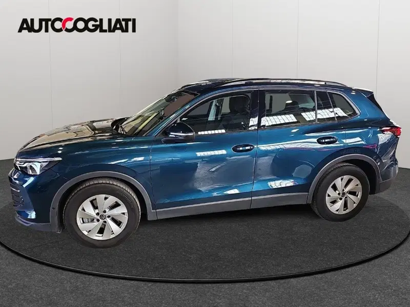 Volkswagen Tiguan usata a Lecco (2)