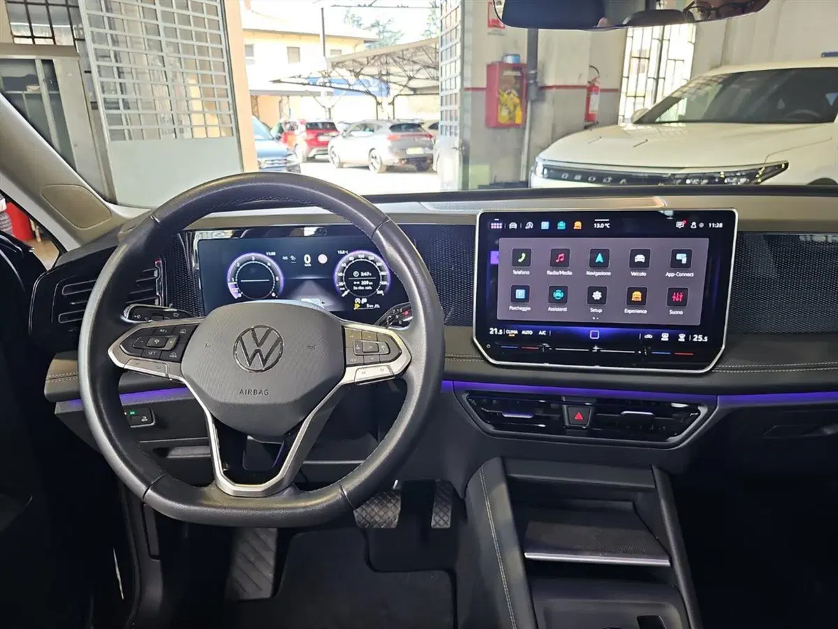 Volkswagen Tiguan usata a Lecco (8)