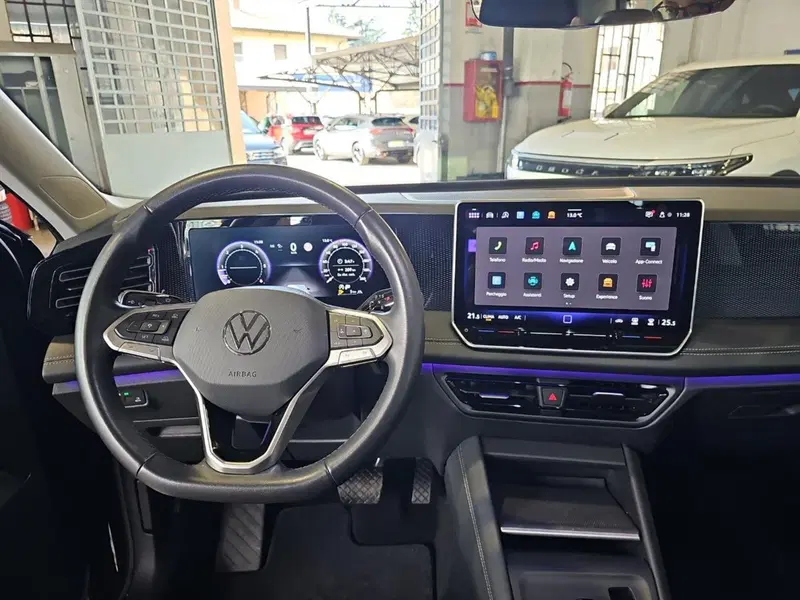Volkswagen Tiguan usata a Lecco (8)