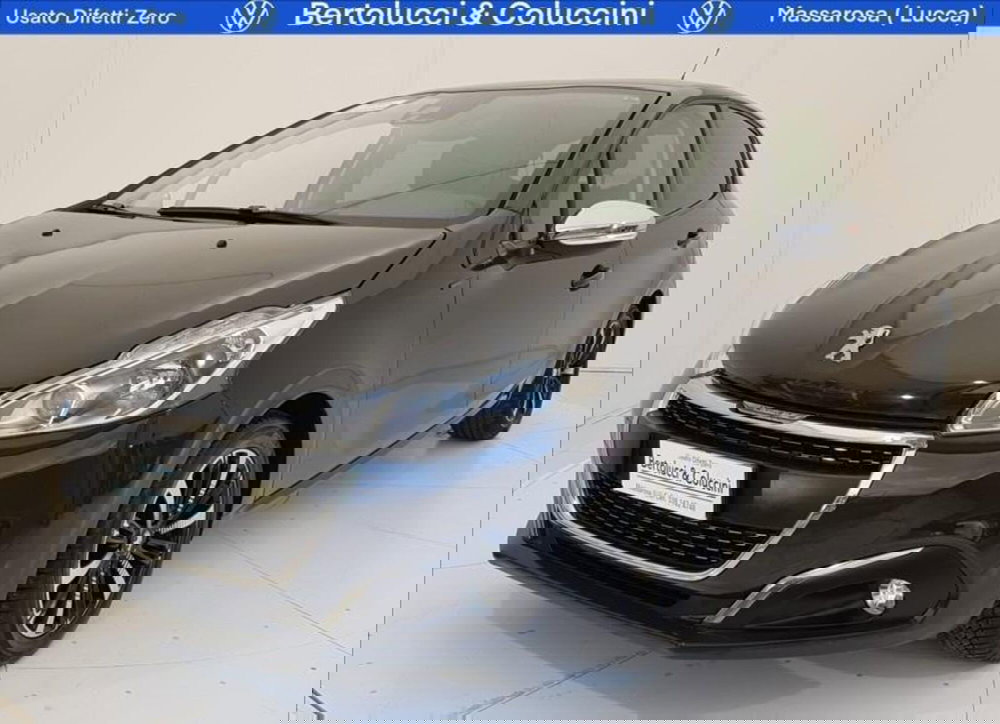 Peugeot 208 usata a Lucca