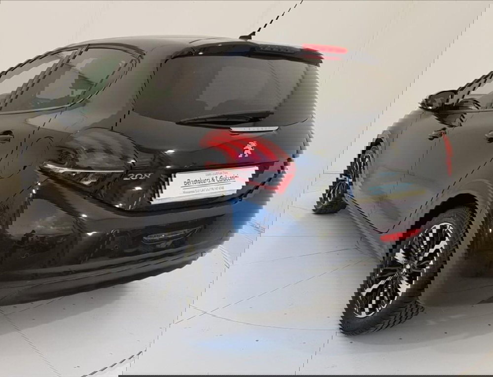 Peugeot 208 usata a Lucca (4)