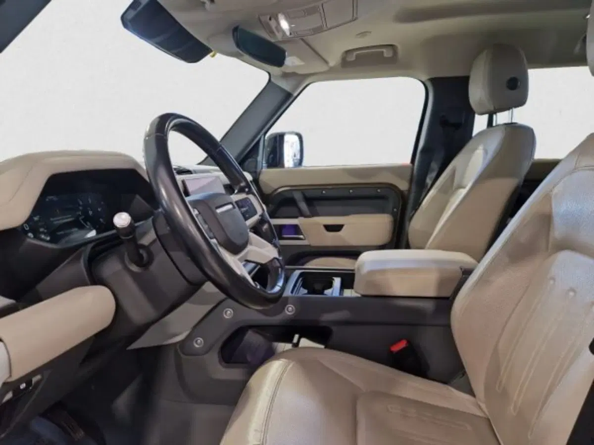 Land Rover Defender usata a Livorno (14)
