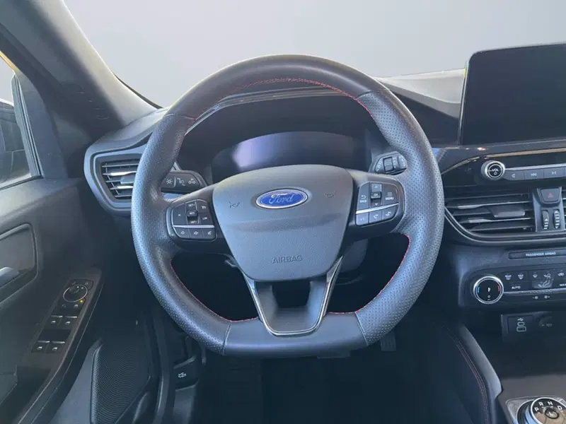 Ford Kuga usata a Milano (14)