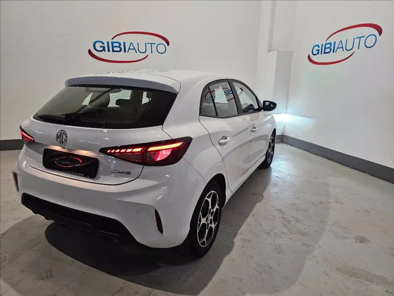 Mg MG3 usata a Palermo (9)