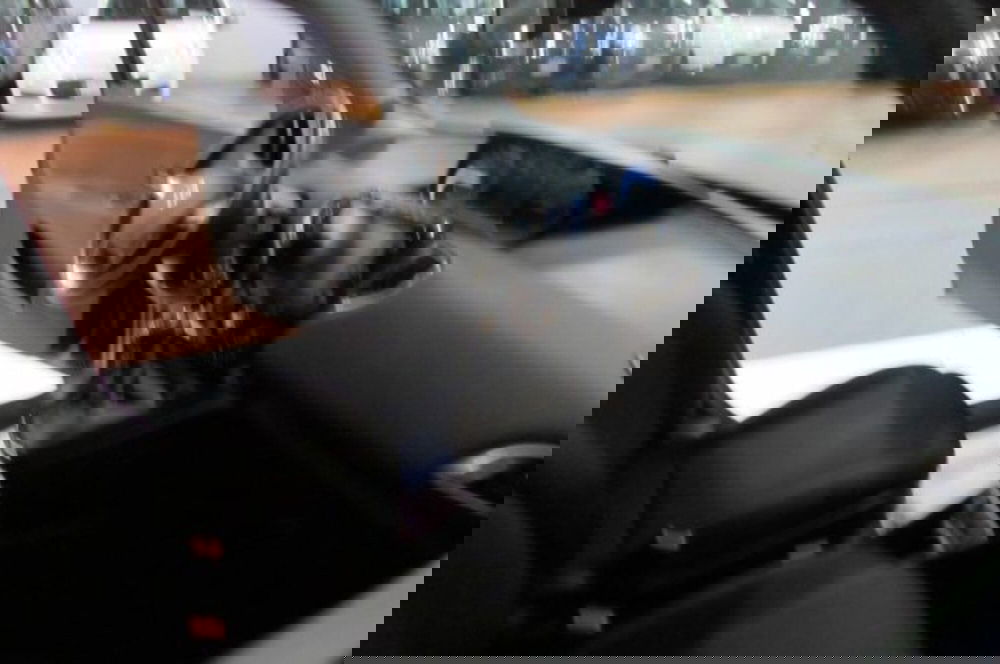 Lancia Ypsilon usata a Milano (15)