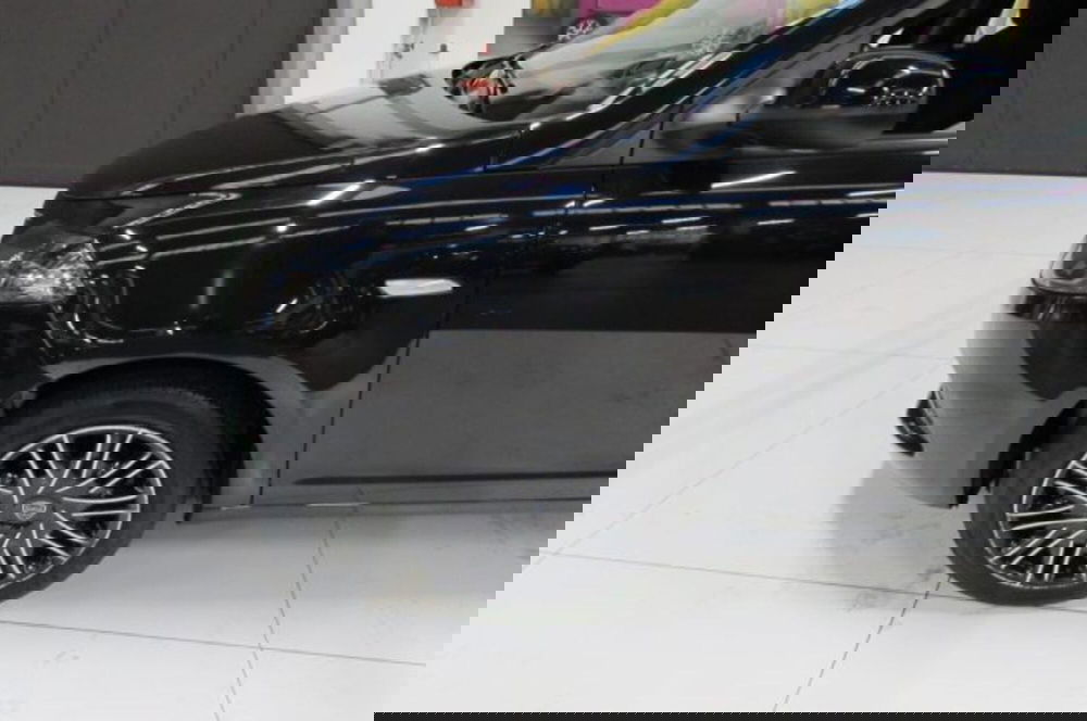 Lancia Ypsilon usata a Milano (5)