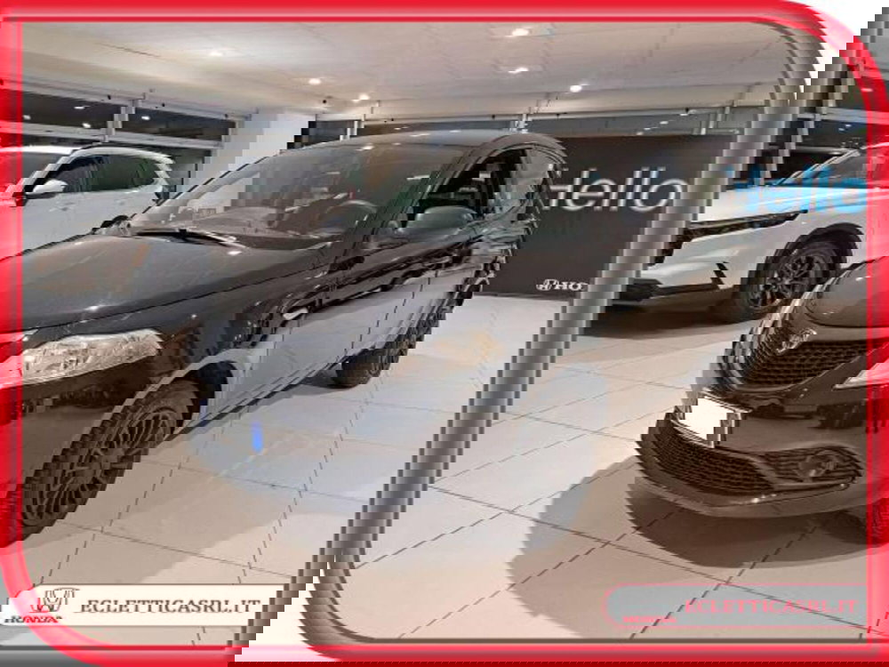 Lancia Ypsilon usata a Savona