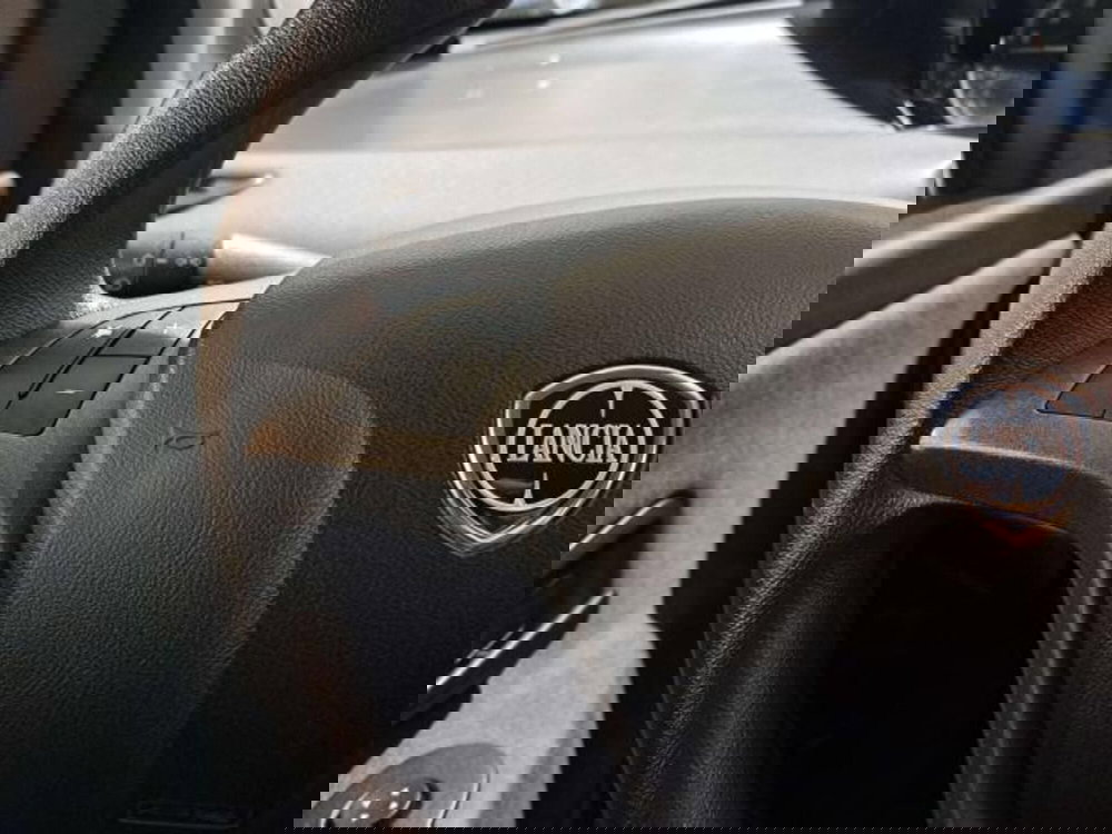 Lancia Ypsilon usata a Savona (14)