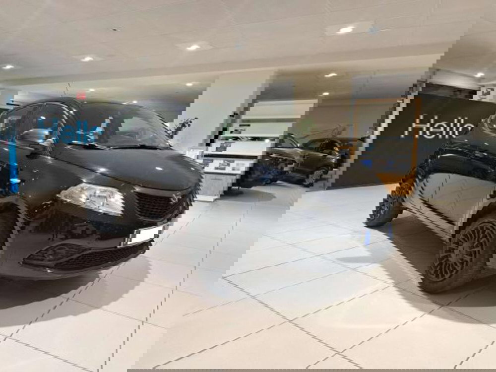 Lancia Ypsilon usata a Savona (3)