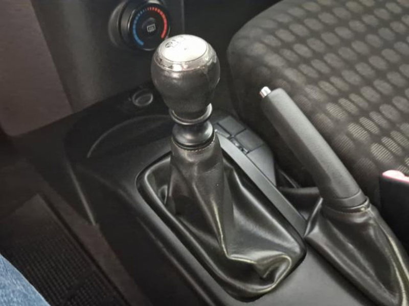 Toyota iQ usata a Salerno (17)