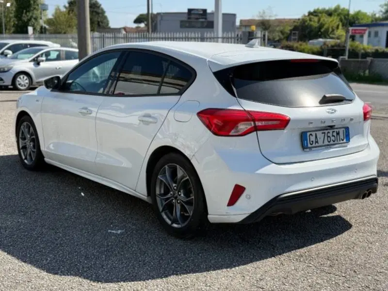 Ford Focus usata a Lucca (6)