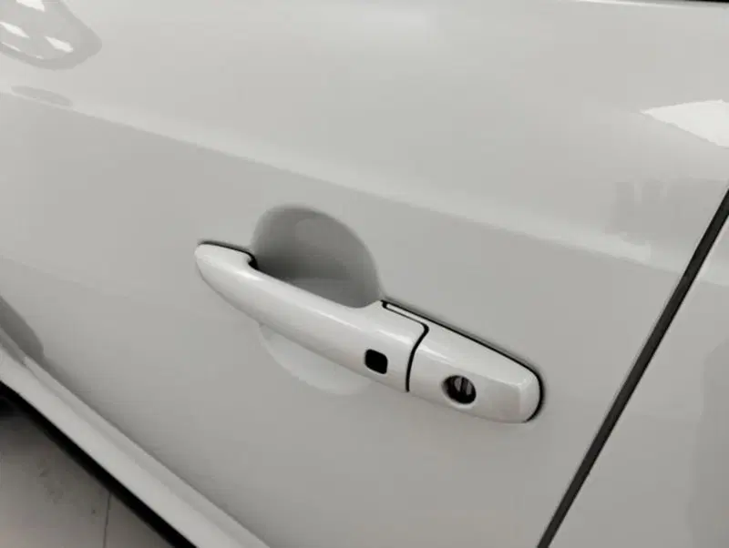 Suzuki Ignis usata a Como (8)