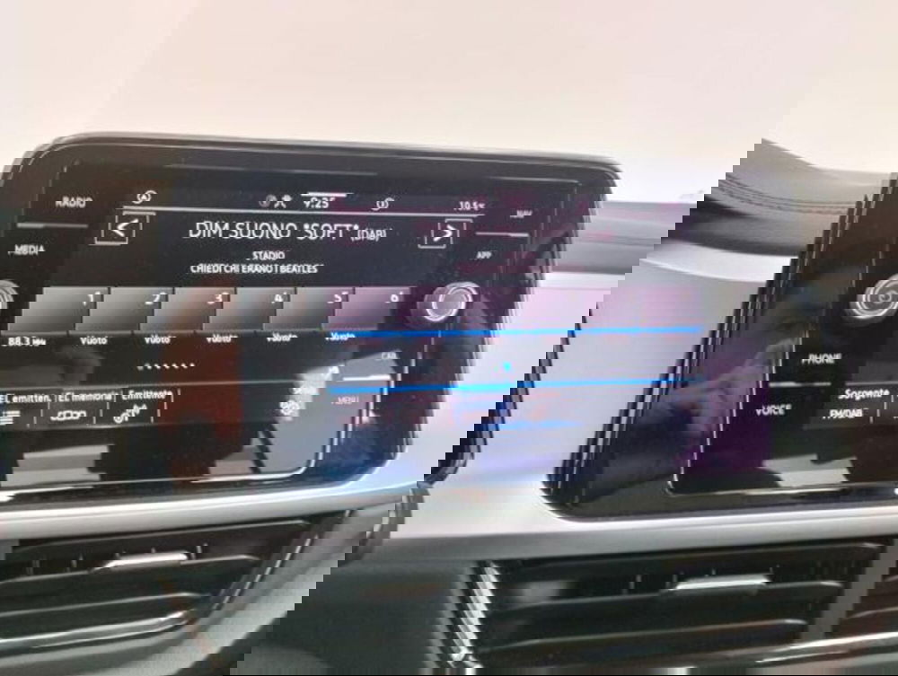 Volkswagen T-Roc usata a Como (13)