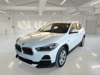 BMW X2 xDrive25e Business-X del 2022 usata a Belpasso