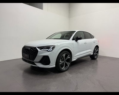 Audi Q3 Sportback 35 1.5 tfsi Identity Black nuova a Conegliano