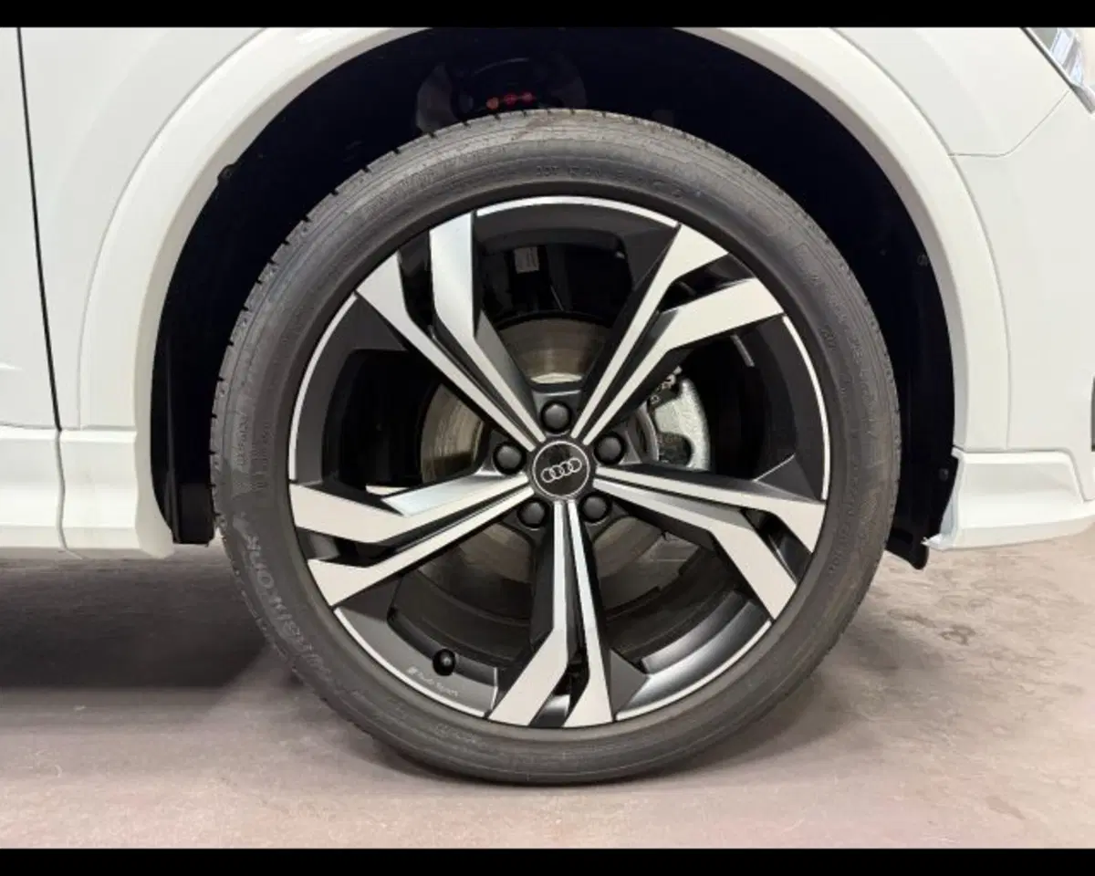 Audi Q3 Sportback nuova a Treviso (11)