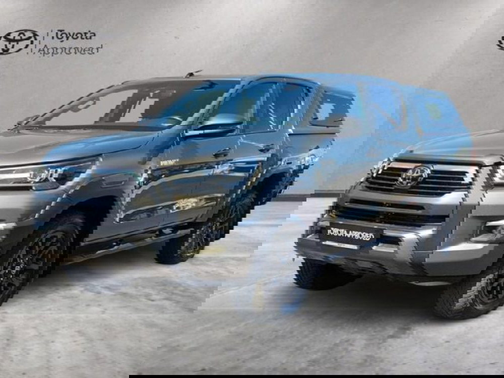 Toyota Hilux usata a Roma