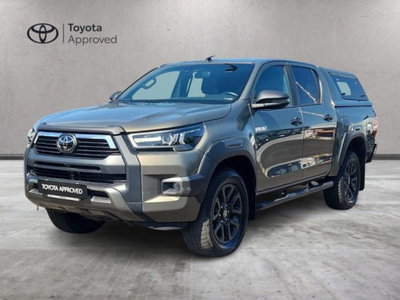 Toyota Hilux 2.8 D A/T 4WD porte Double Cab Invincible del 2021 usata a Roma
