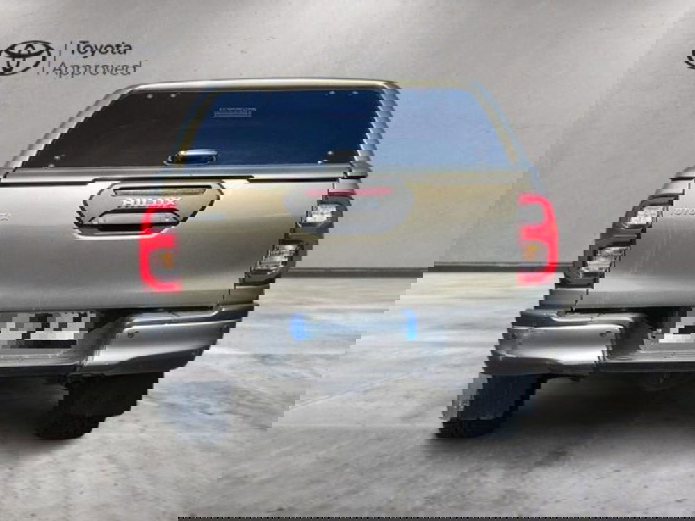 Toyota Hilux usata a Roma (12)