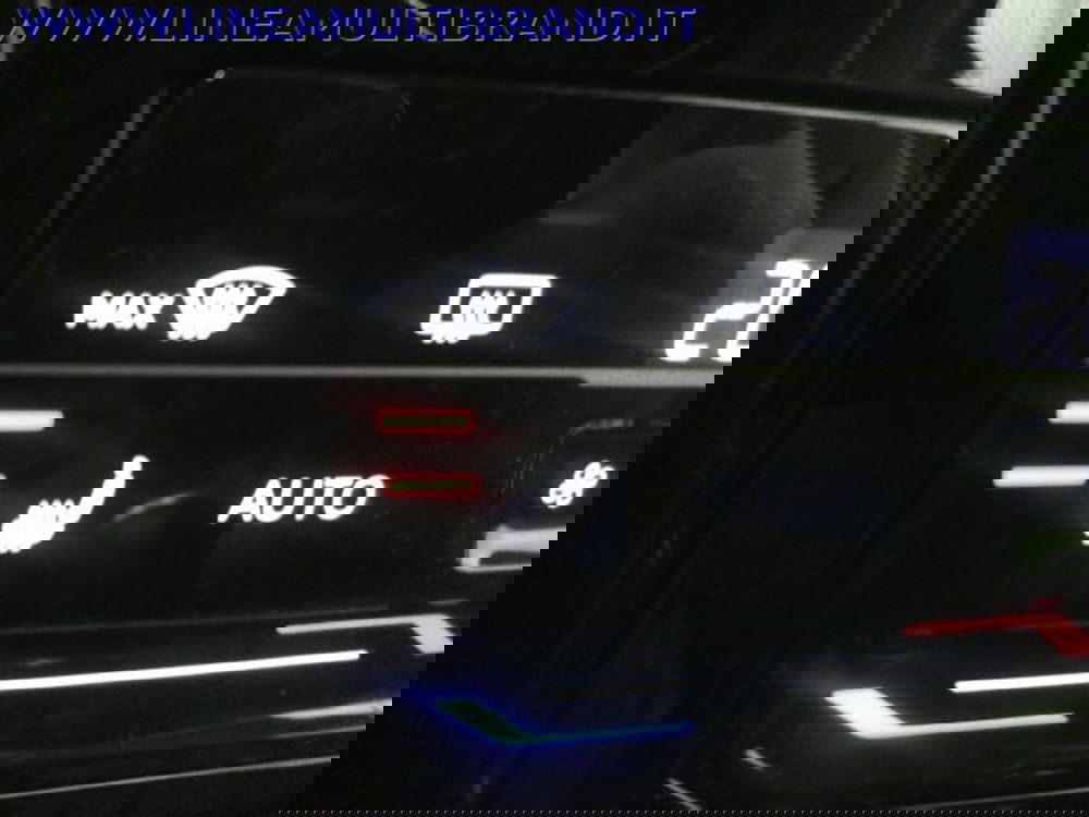 Volkswagen T-Cross usata a Piacenza (6)