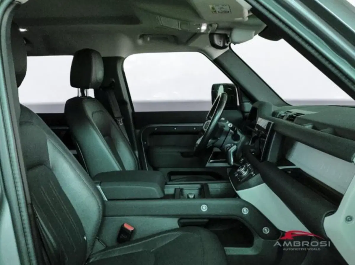 Land Rover Defender usata a Perugia (11)