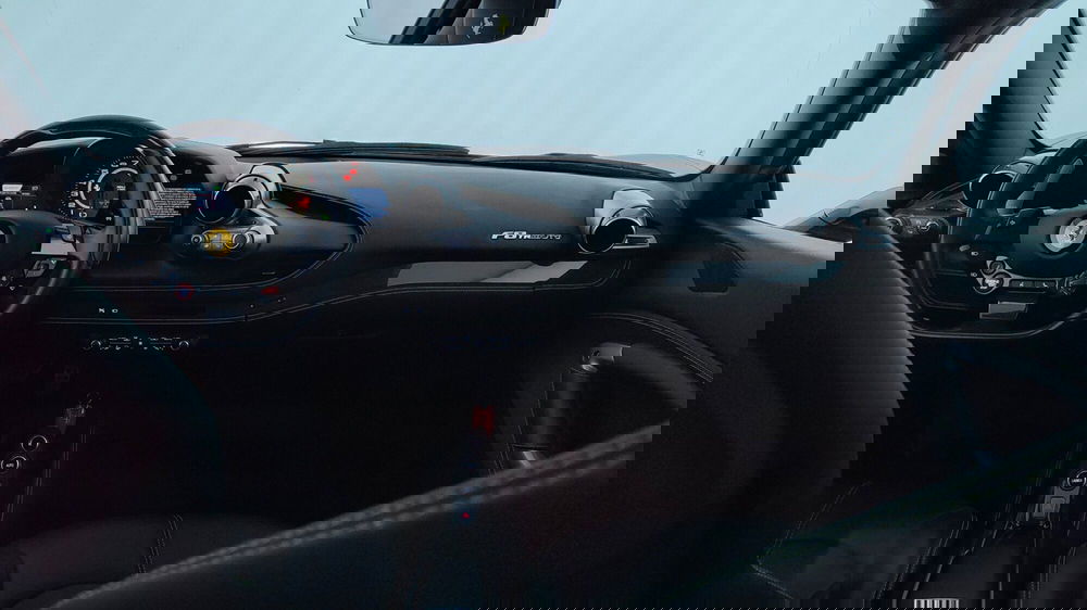 Ferrari F8 Coupé usata a Perugia (13)