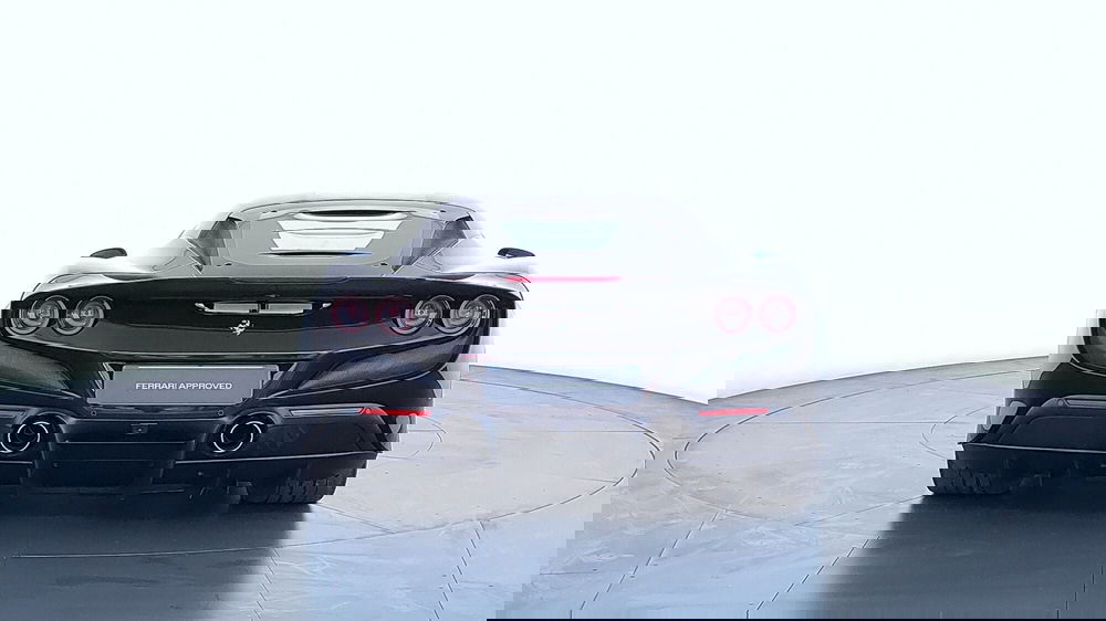 Ferrari F8 Coupé usata a Perugia (6)