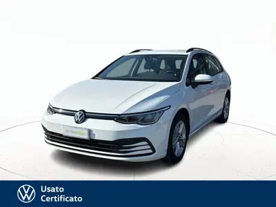 Volkswagen Golf Variant 2.0 tdi Life 115cv del 2024 usata a Arzignano
