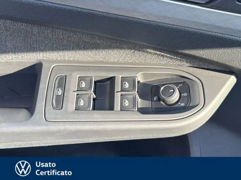 Volkswagen Golf Variant usata a Vicenza (12)