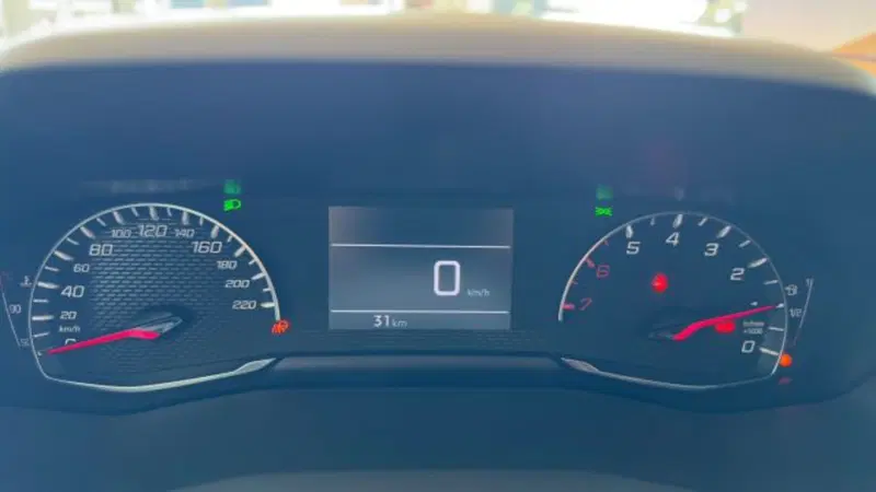 Peugeot 208 nuova a Torino (10)