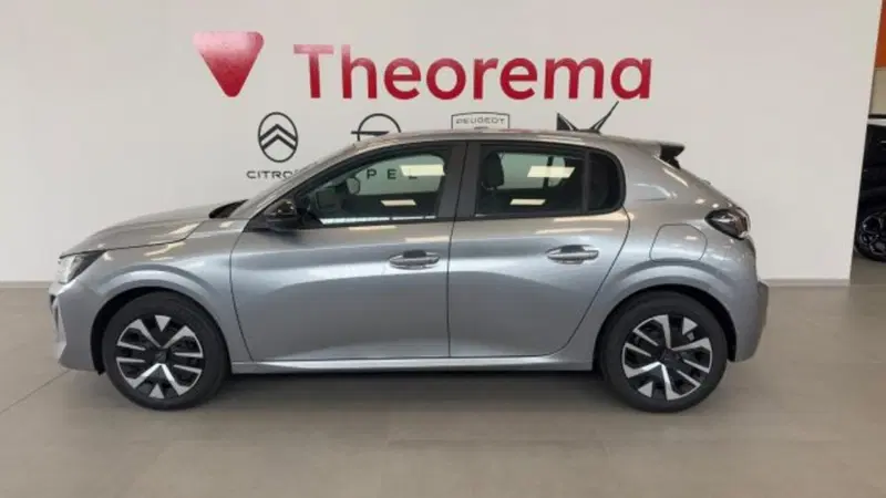 Peugeot 208 nuova a Torino (3)