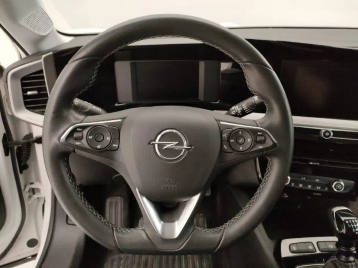 Opel Mokka usata a Torino (12)