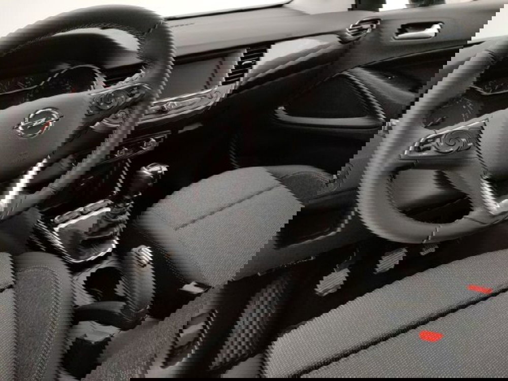 Opel Crossland nuova a Torino (11)