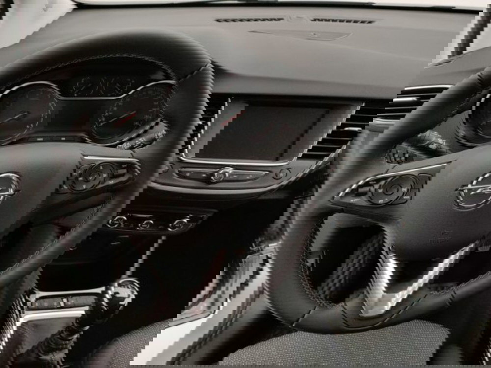 Opel Crossland nuova a Torino (15)