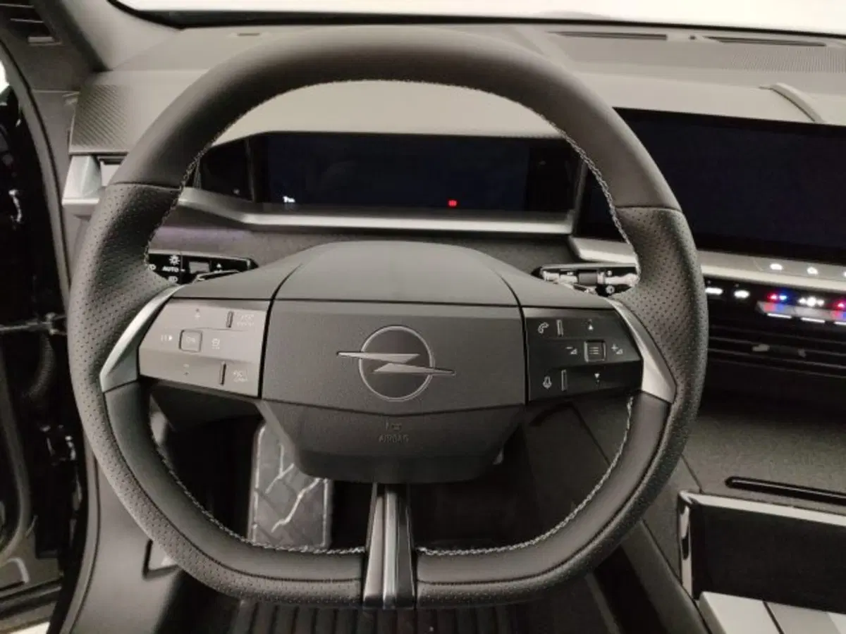 Opel Grandland nuova a Torino (12)