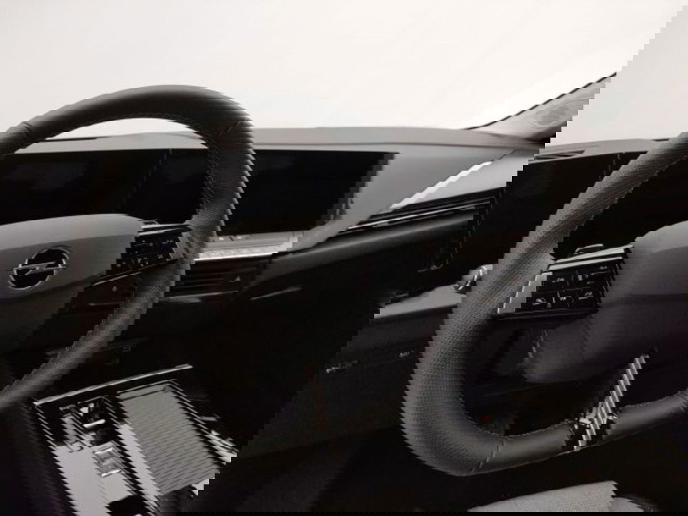 Opel Astra nuova a Torino (10)