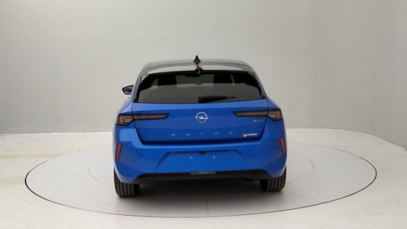 Opel Astra nuova a Torino (4)