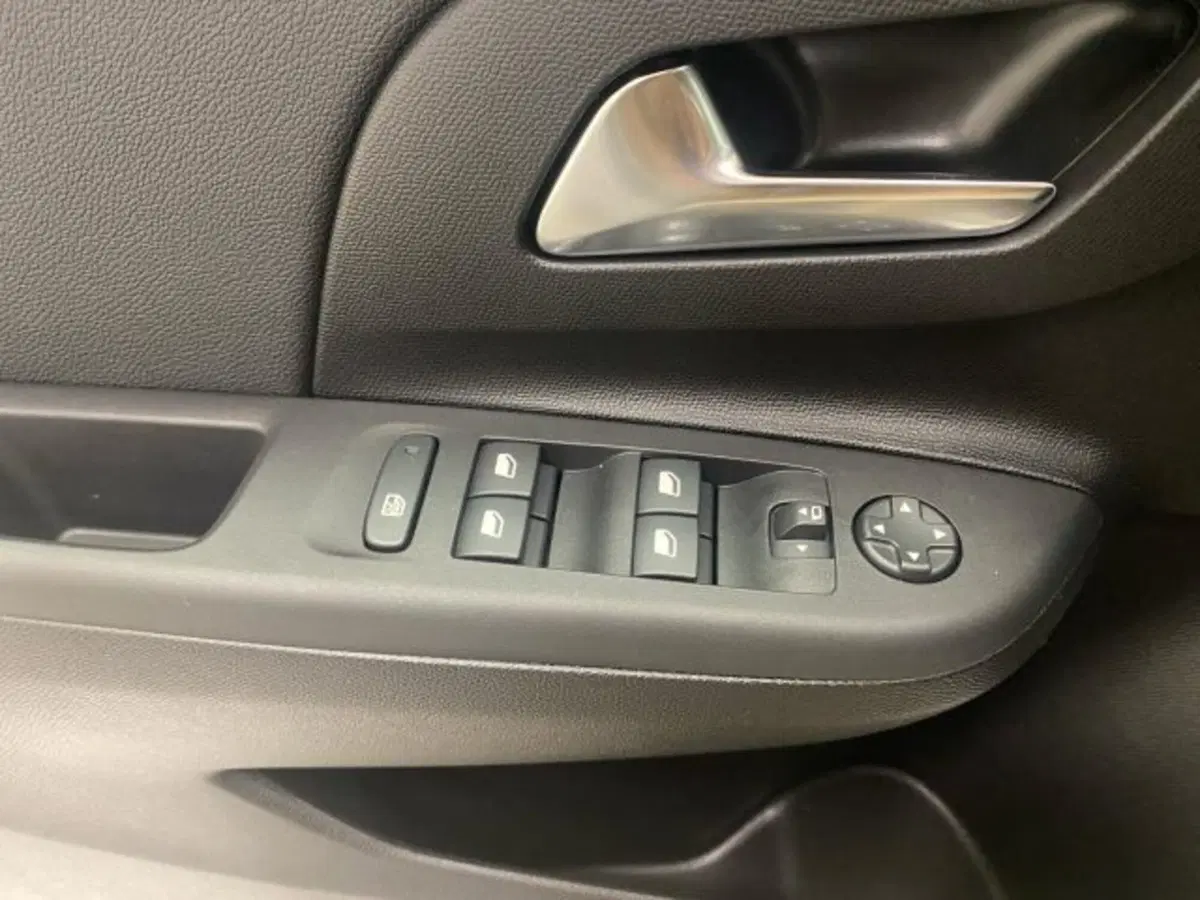 Opel Corsa nuova a Torino (12)