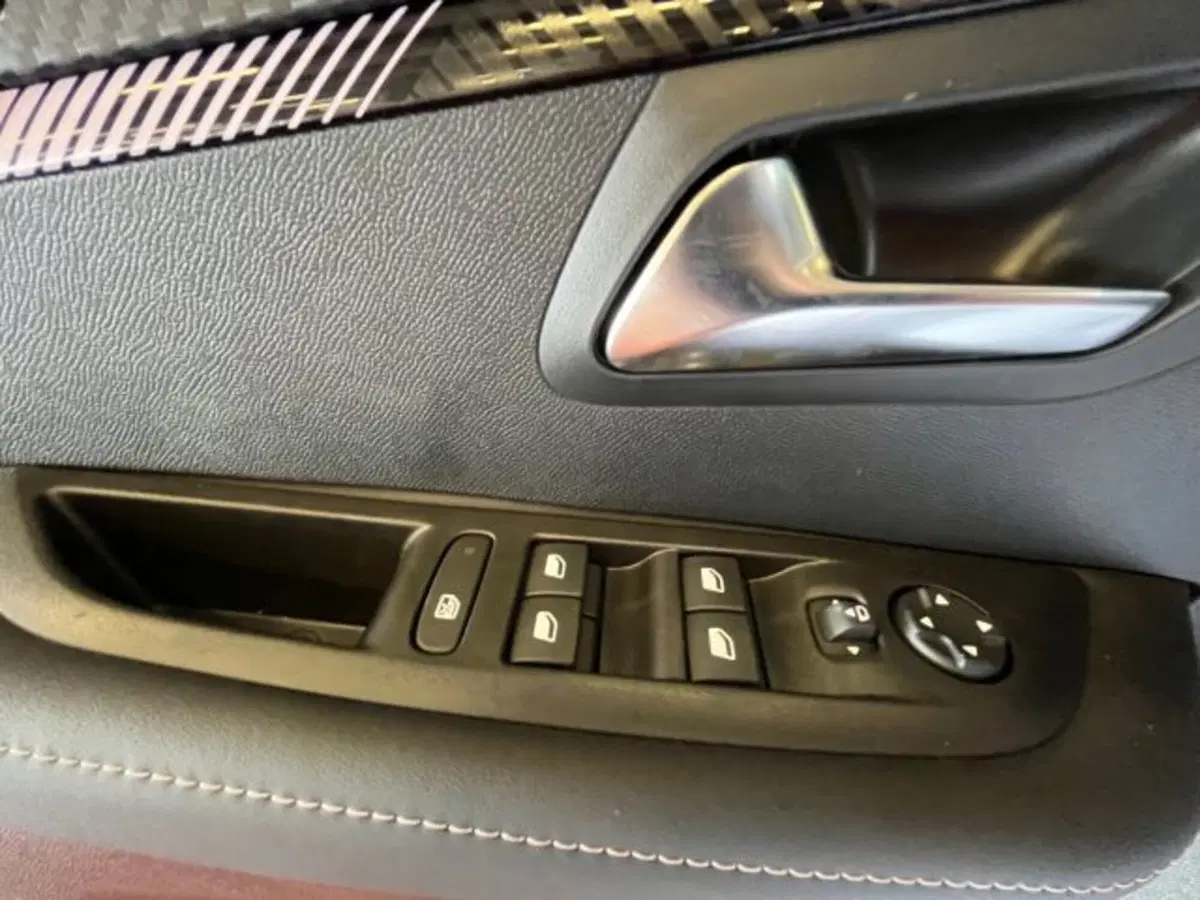 Peugeot 208 nuova a Torino (17)
