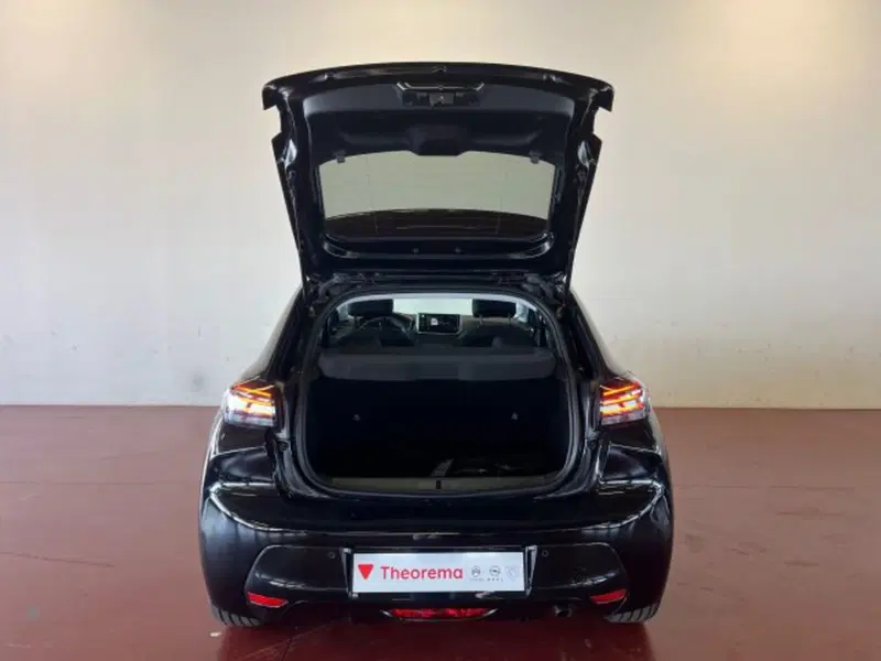 Peugeot 208 nuova a Torino (18)