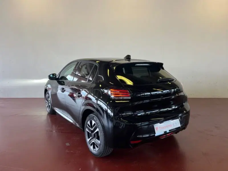 Peugeot 208 nuova a Torino (3)