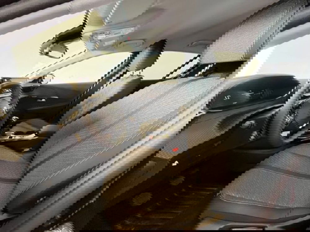 Peugeot 208 nuova a Torino (8)